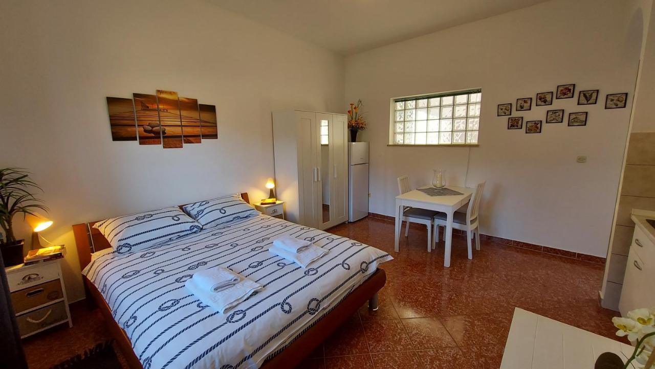 Apartament Soline Ada Pjescana Uvala Zewnętrze zdjęcie